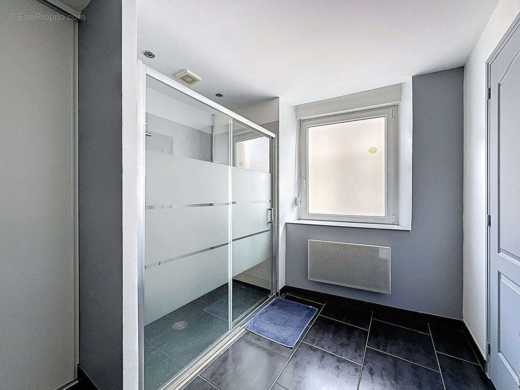 Maison à NEUFCHATEAU