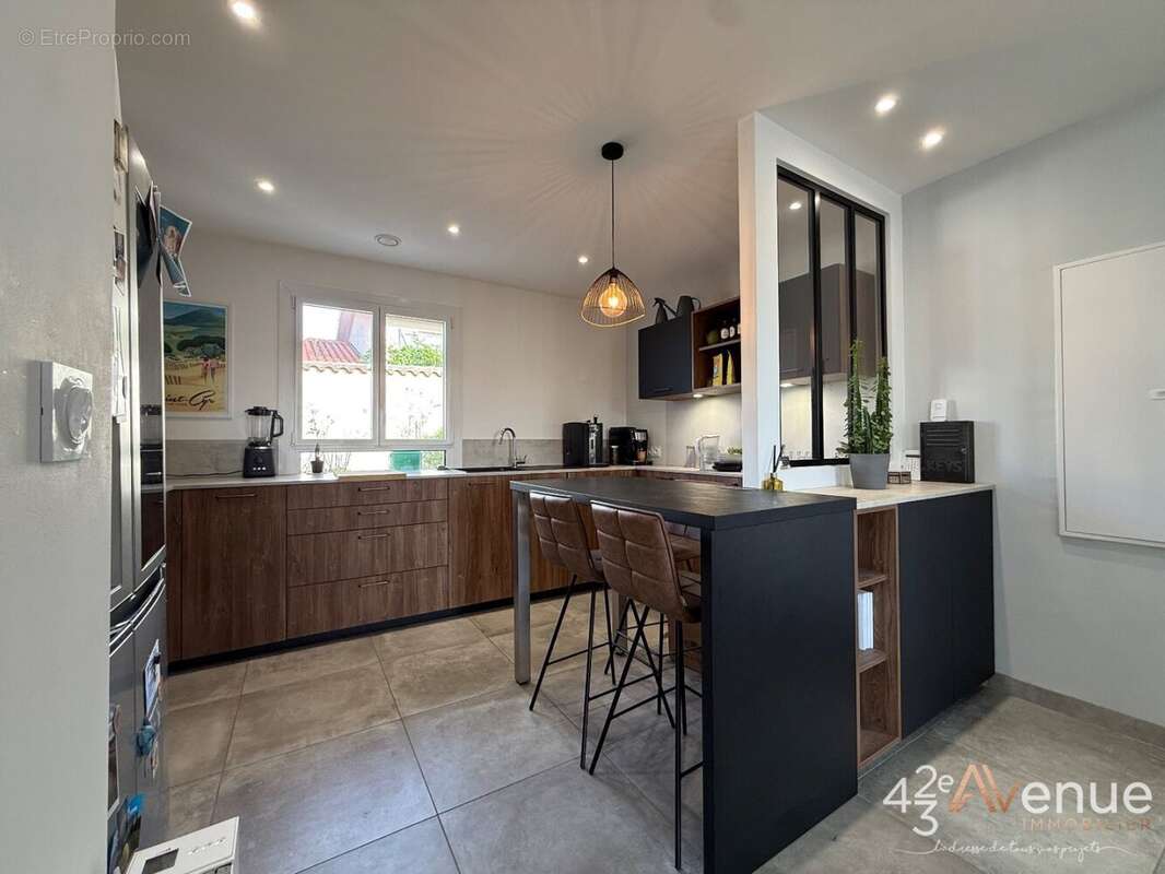 Maison à ROCHE-LA-MOLIERE