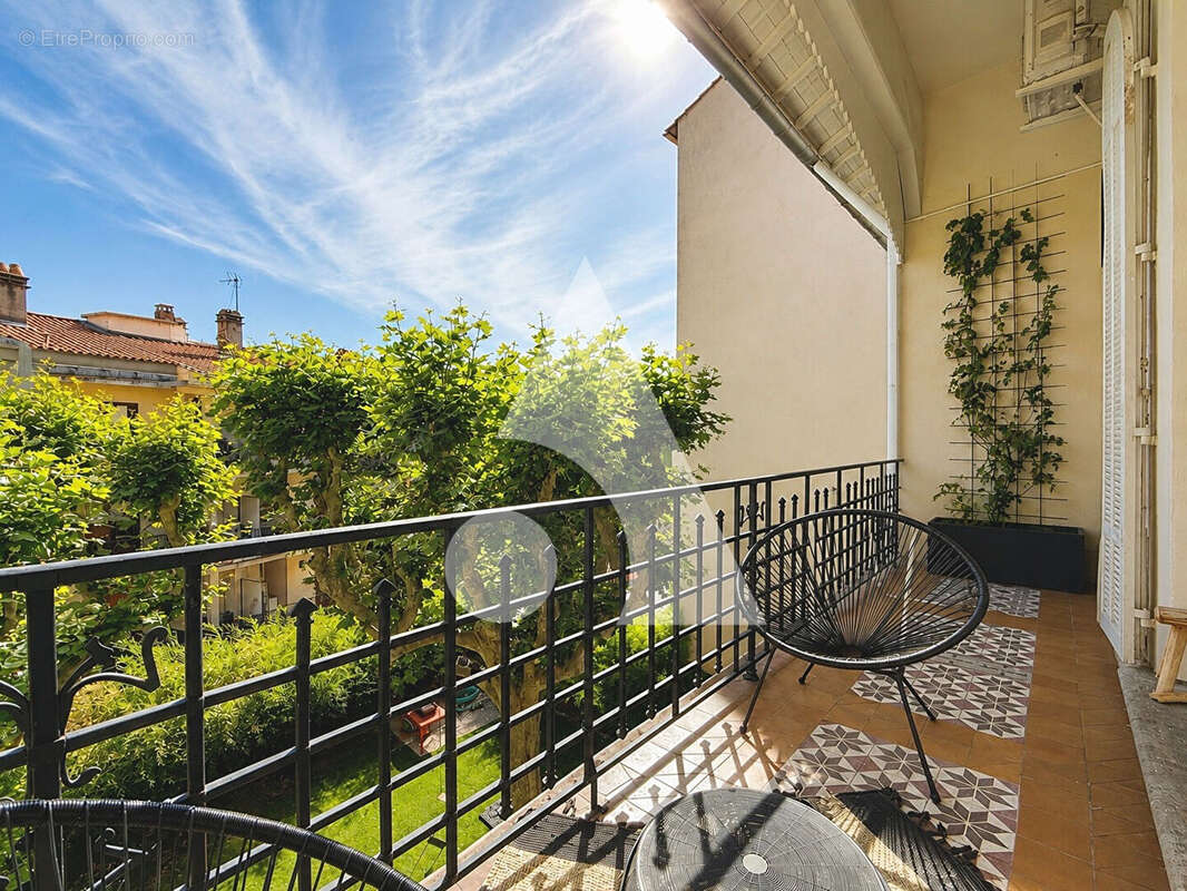 Appartement Aix-en-provence 5 pièce(s) 180 m2 - photo 2