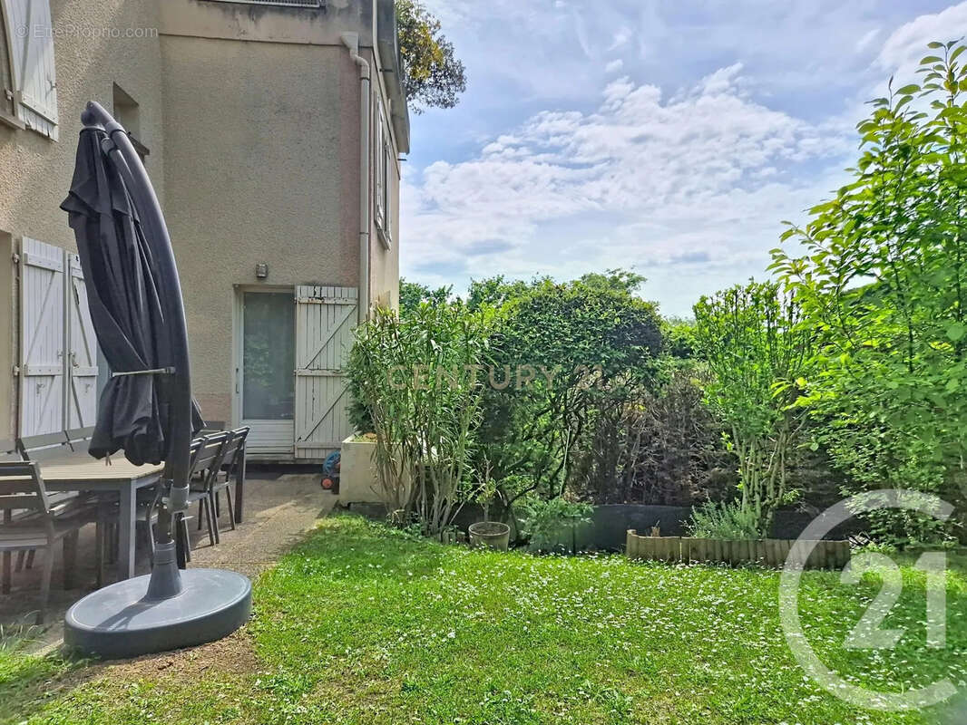 Appartement à SATHONAY-CAMP