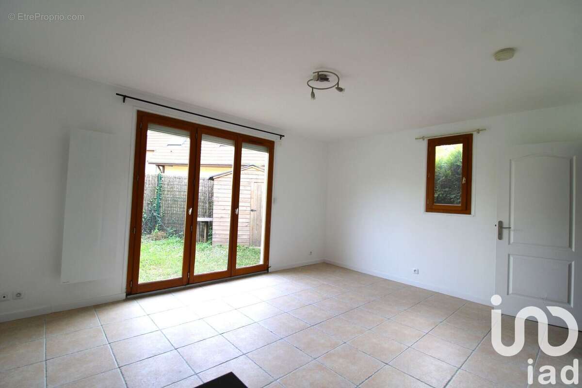 Photo 5 - Appartement à LE PERRAY-EN-YVELINES