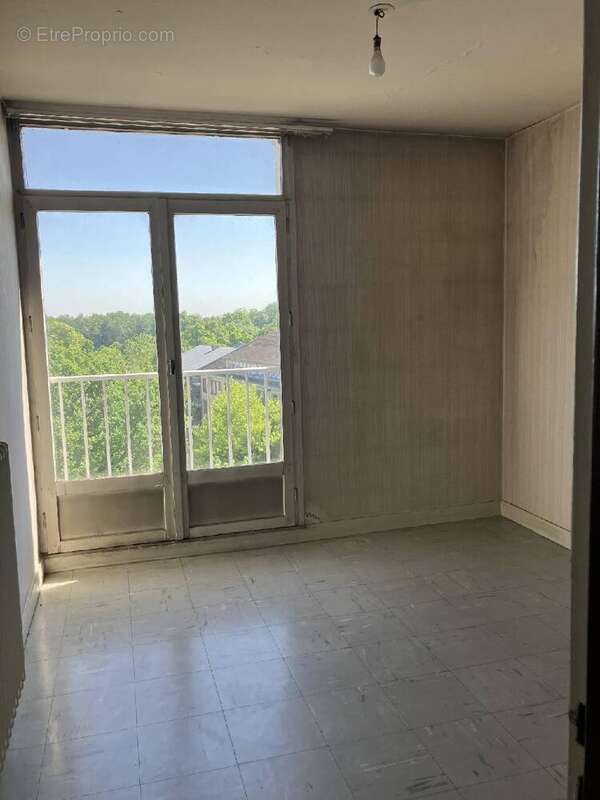 Appartement à SAVIGNY-SUR-ORGE