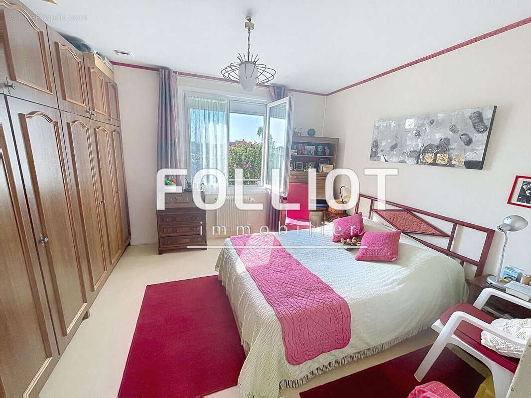 A VENDRE - Maison Carentan Les Marais 5 pièce(s) 84 m2 - photo 9