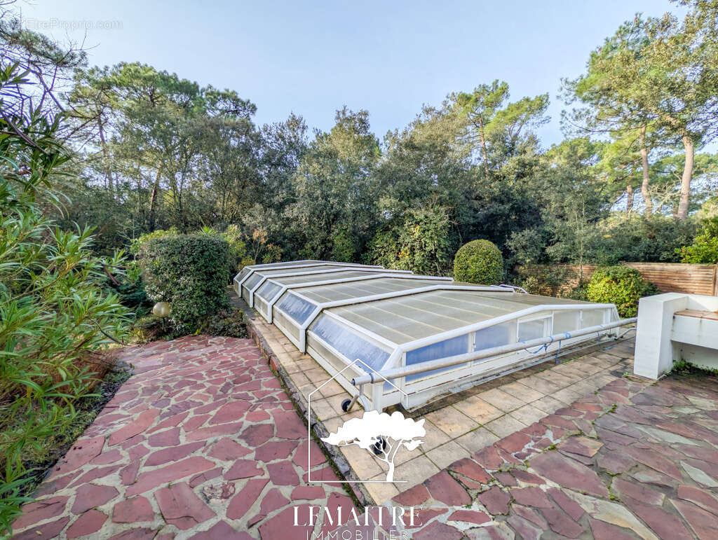 La Palmyre   Villa 212 m2 avec Piscine à 650 m de la Plage - photo 9