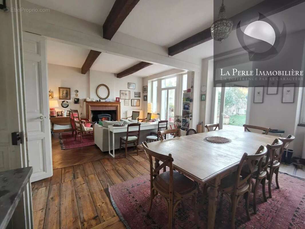 Maison à CASTELSARRASIN