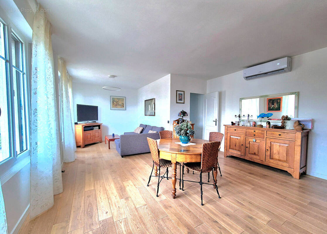 Appartement à NEUILLY-PLAISANCE
