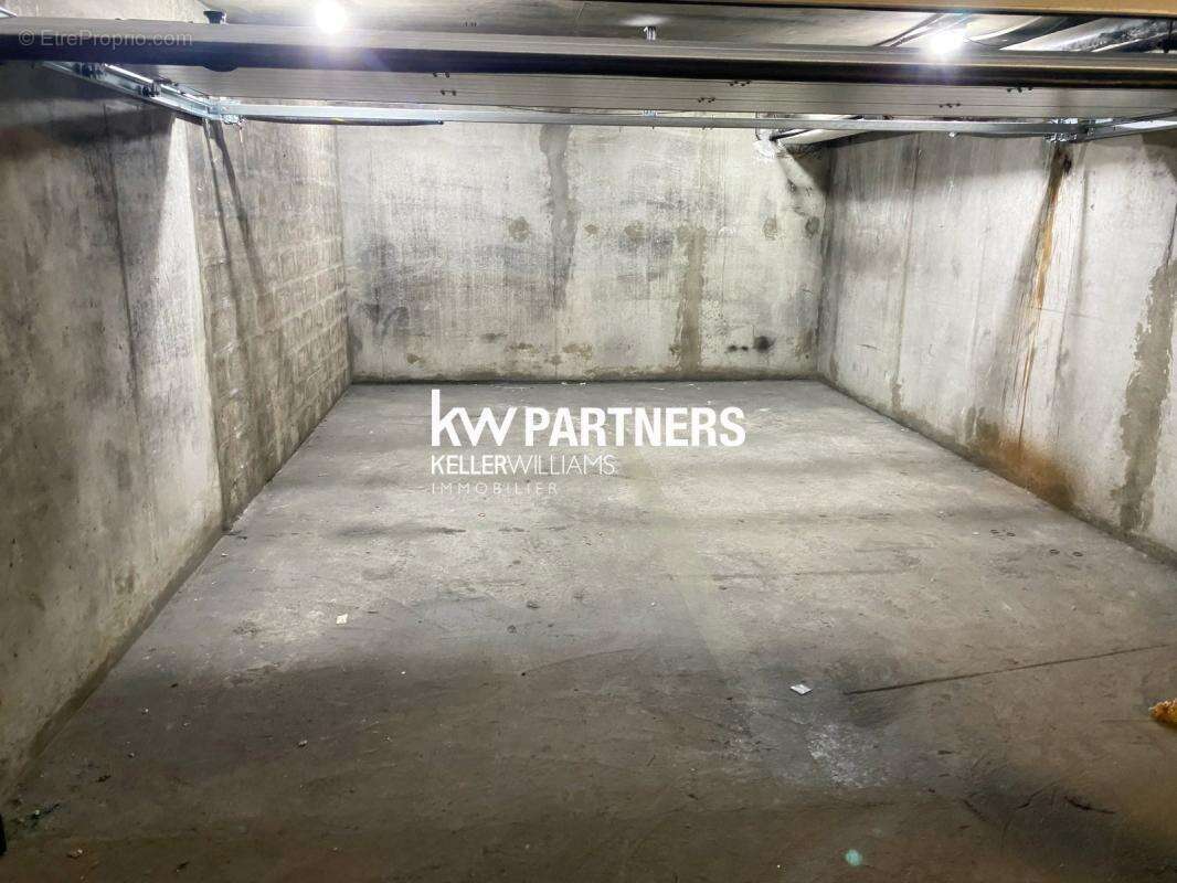 Parking à PARIS