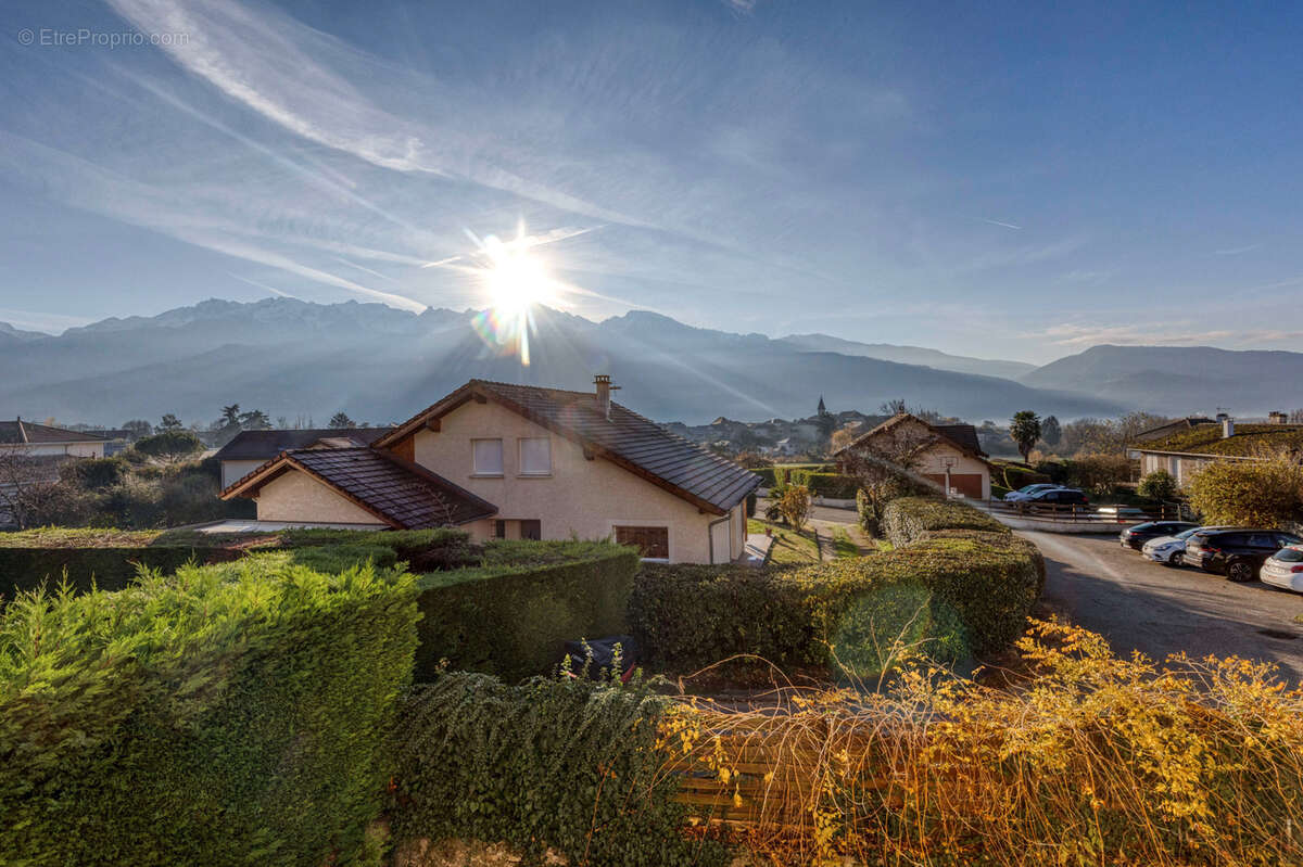 Appartement à SAINT-NAZAIRE-LES-EYMES