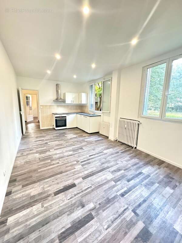 Appartement à RIS-ORANGIS