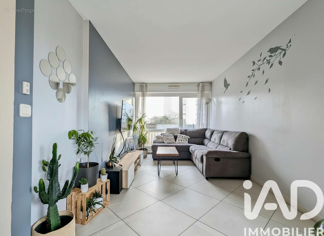 Photo 3 - Appartement à ELANCOURT