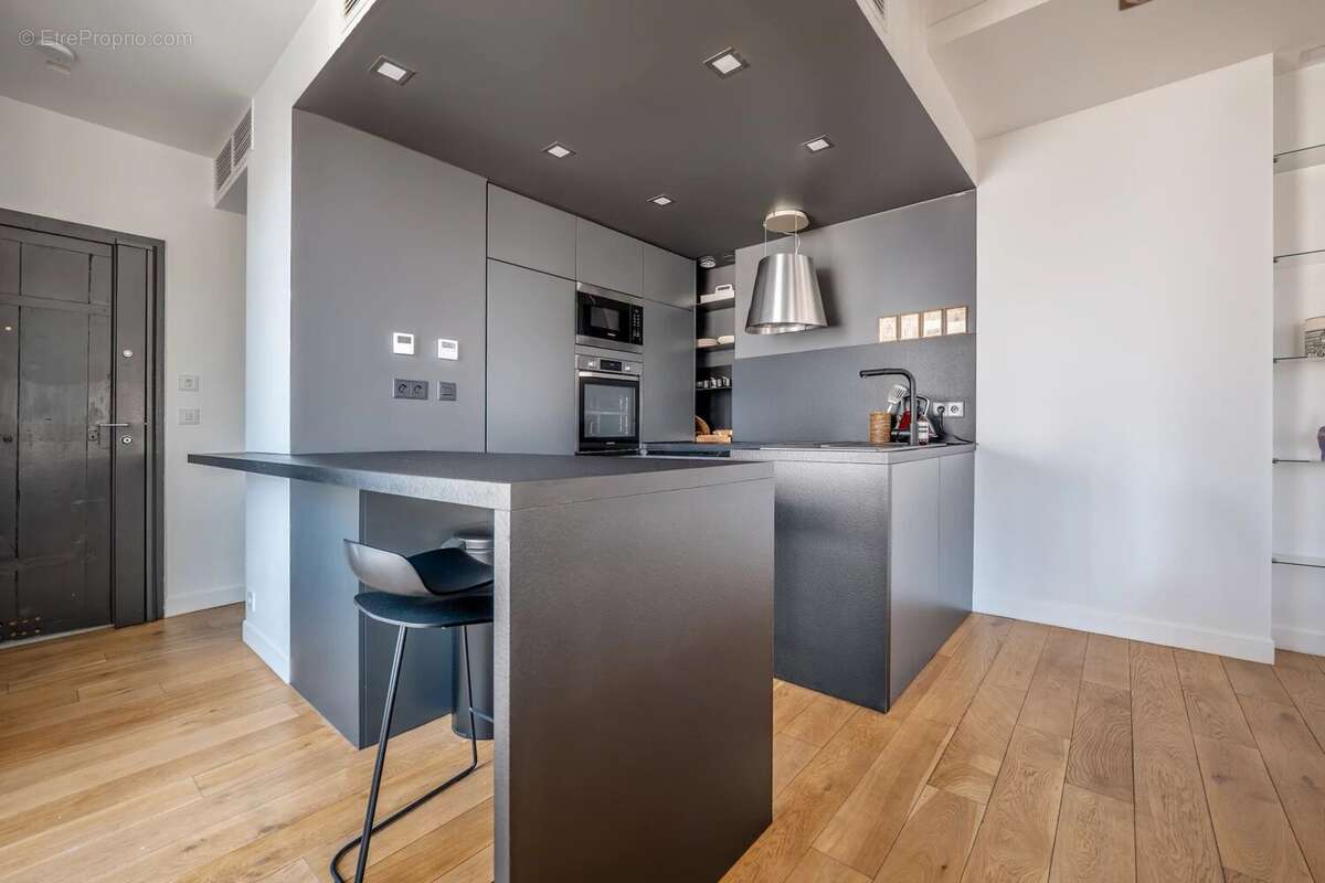 Appartement à PARIS-3E