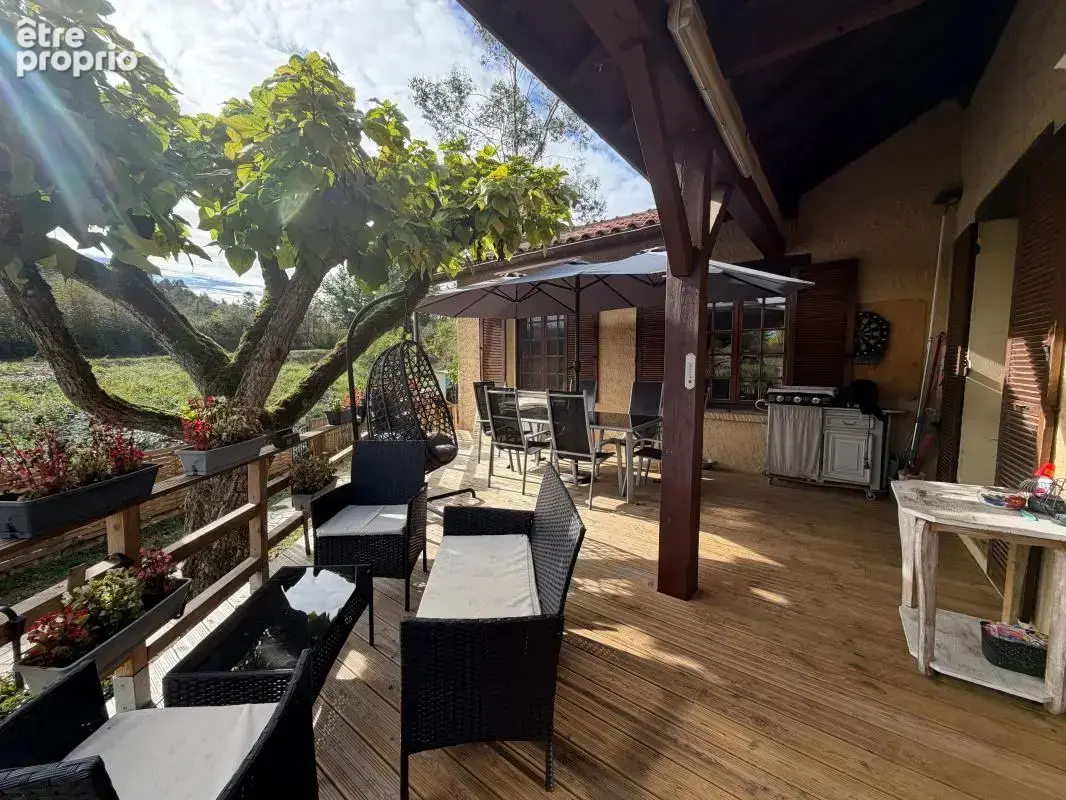 Maison lumineuse avec terrasse plein sud et grand sous-sol, aux portes du Bugue - photo 2