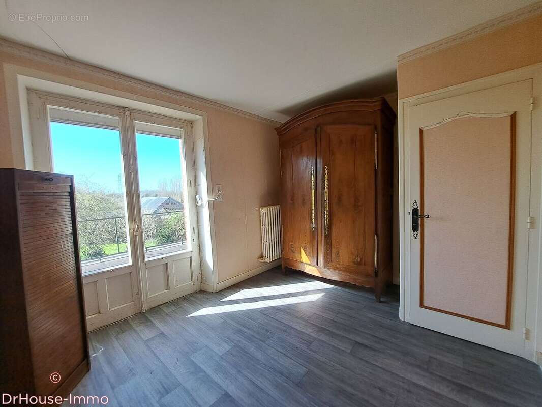 Maison à EPINIAC