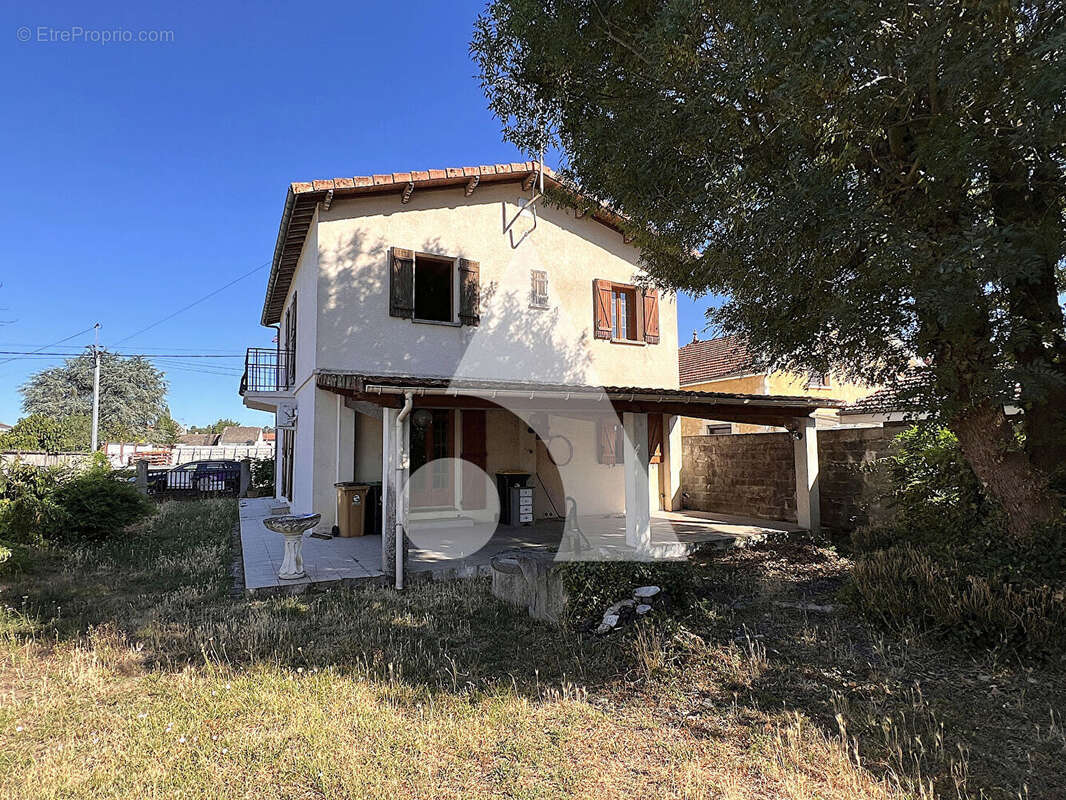 Maison au coeur de Coutras - photo 2