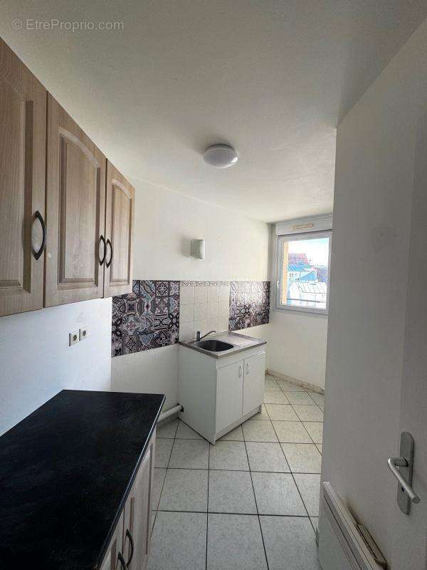 Appartement À Vendre - photo 3