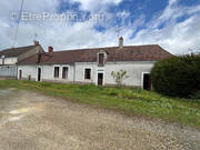 Maison à NEUILLAY-LES-BOIS