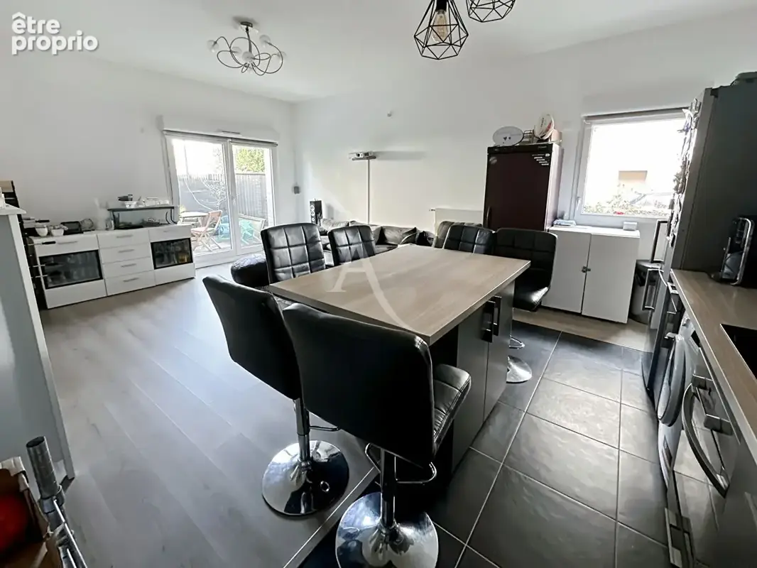 Appartement Poissy 4 pièces 80.11 m2 - photo 2