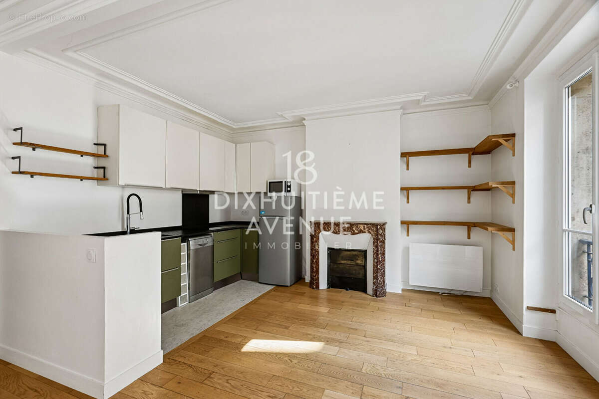 Rue de Clignancourt, 2ème étage, 3 pièces 59m² - photo 3