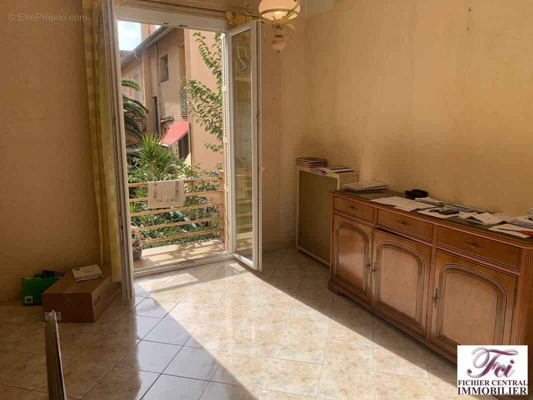 Appartement à MENTON