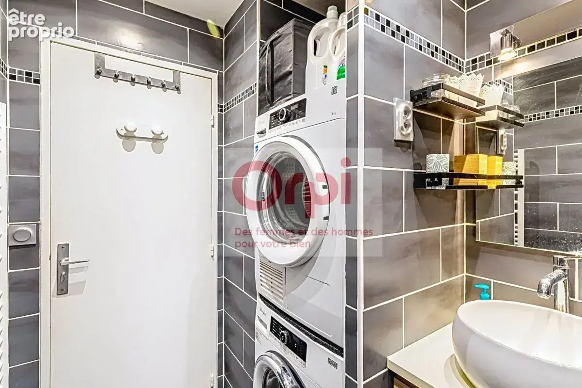 ISSY MAIRIE - Appartement 2 pièces 55 m² - balcon - cave - parking - photo 13