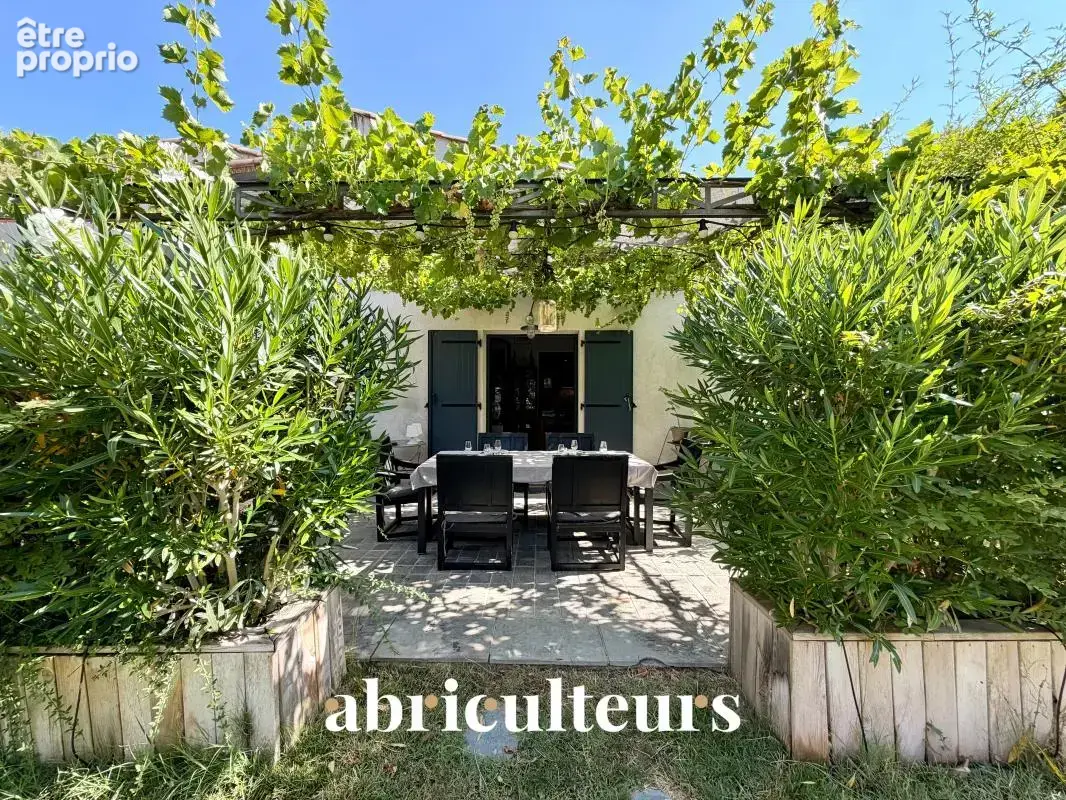Belle propriété avec terrain, piscine/ poolhouse, dépendance à Rognes 13840 - photo 24