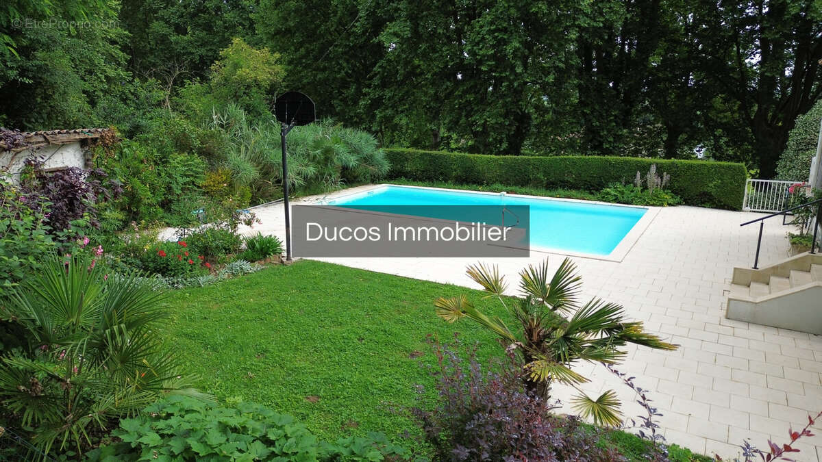 Maison à LE MAS-D'AGENAIS