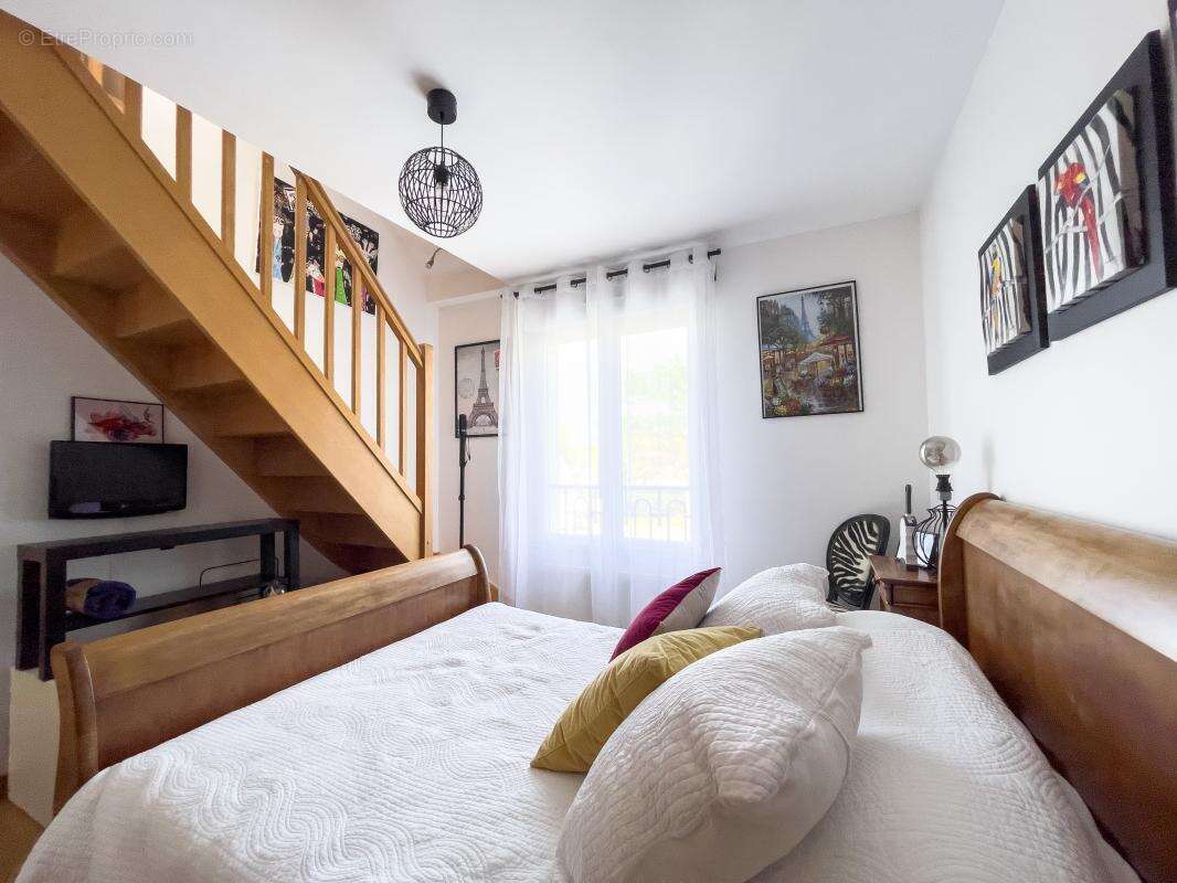 Maison à BAILLY-ROMAINVILLIERS