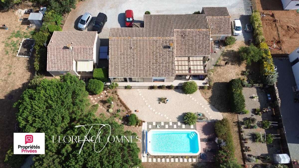 TREBES Villa d'exception avec appartement indépendant, piscine et parc arboré de 2 065 m² - photo 2