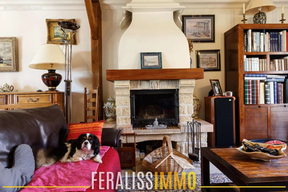 Maison à VAUX-SUR-SEINE