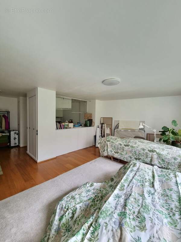 Appartement à NEUILLY-SUR-SEINE