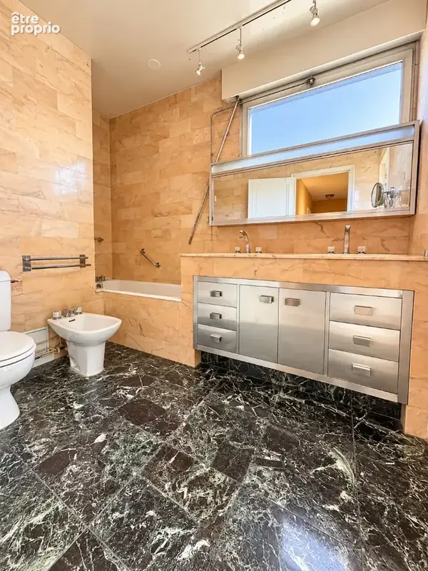 Appartement Neuilly Sur Seine 6 pièce(s) 152.91 m2 - photo 17