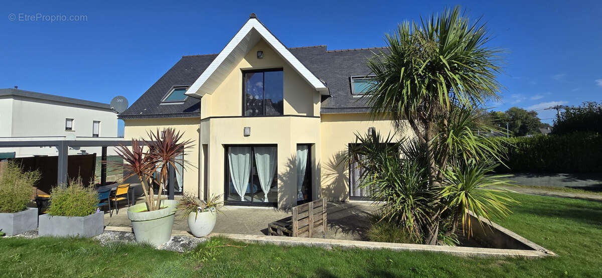 Maison à LE TREVOUX