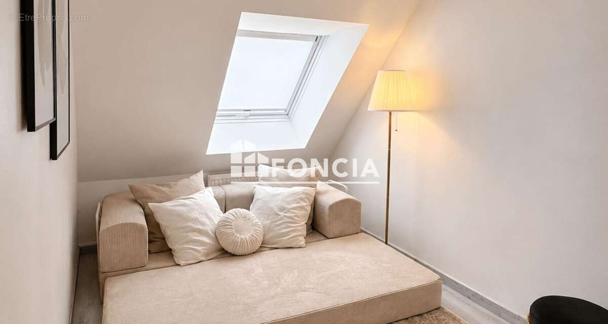 Appartement - t3 - 2 balcons -70m2- 60m2 carrez- cave - mundolsheim - photo 9