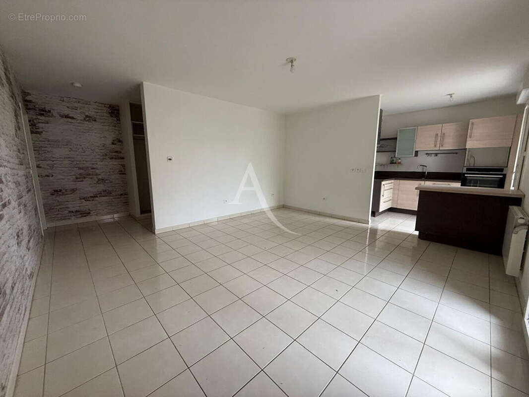 Appartement à BUSSY-SAINT-GEORGES