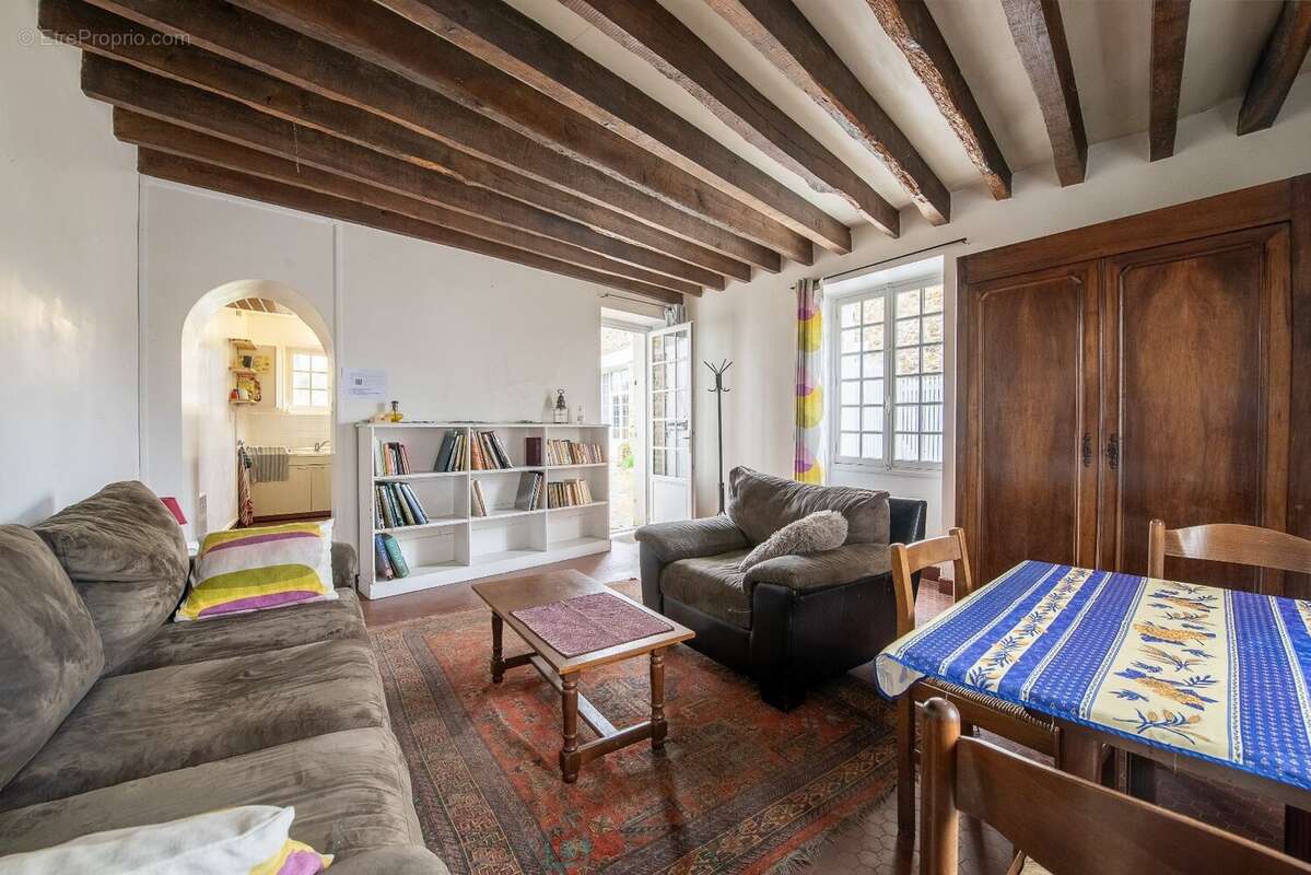 Maison à MAGNY-LES-HAMEAUX