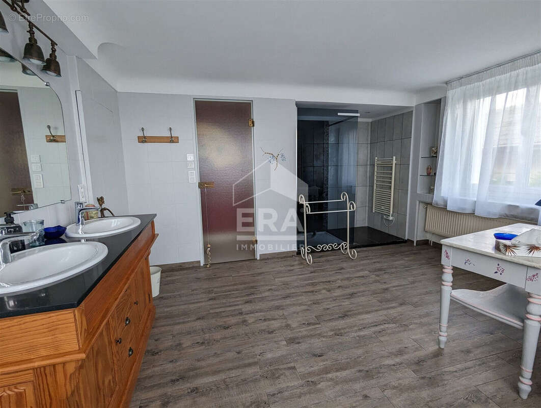 Maison à PORT-SAINTE-MARIE