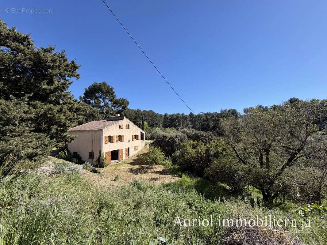 Maison à MARSEILLE-11E