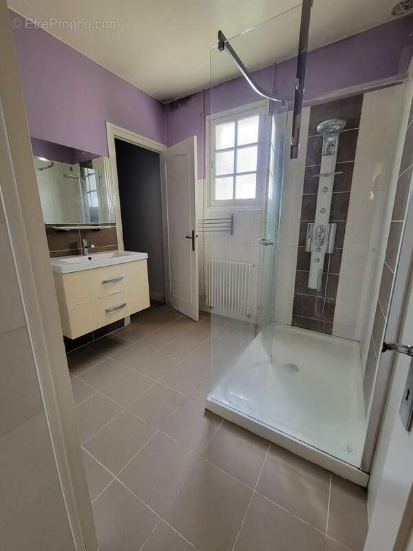 Maison 97 m² à Celles  - photo 6