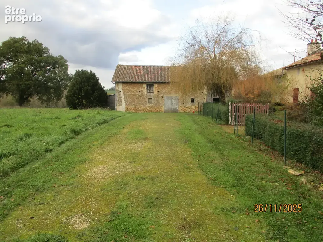 Ferme à rénover. - photo 3