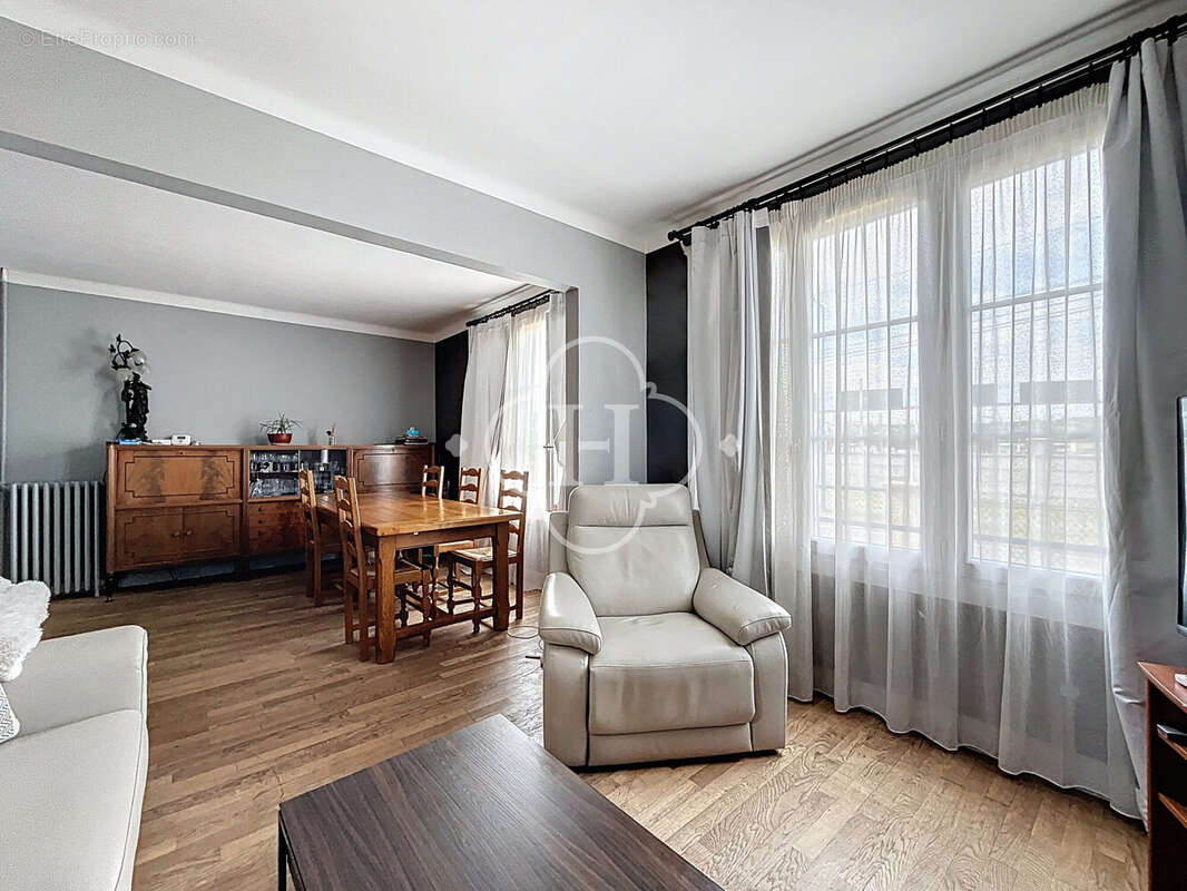 Maison à MANTES-LA-JOLIE