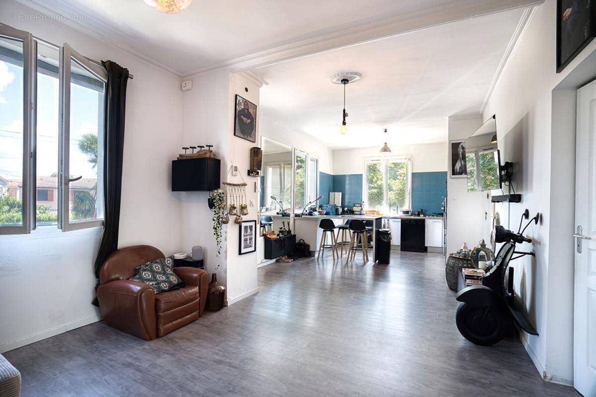 Maison à VAULX-EN-VELIN