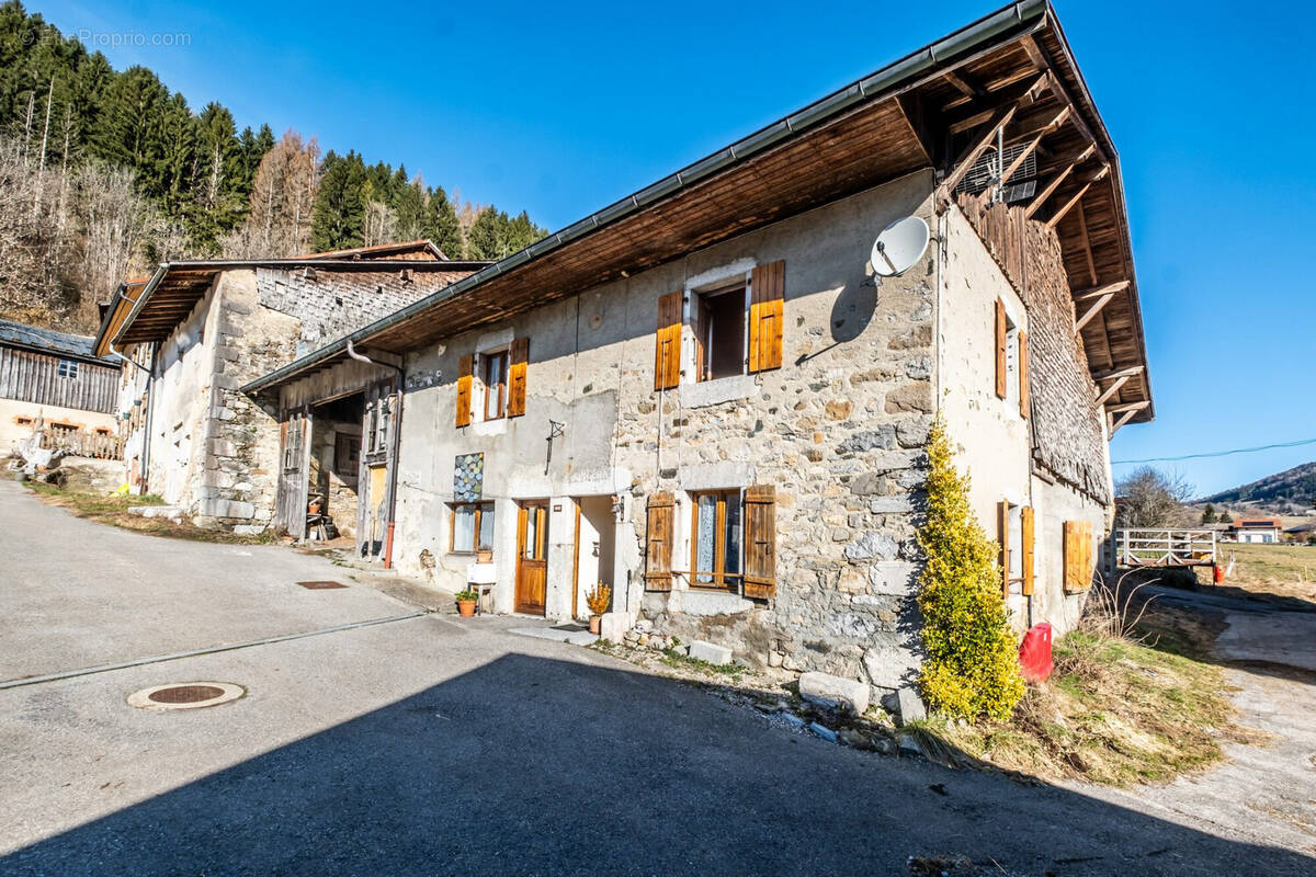 Maison à HABERE-POCHE