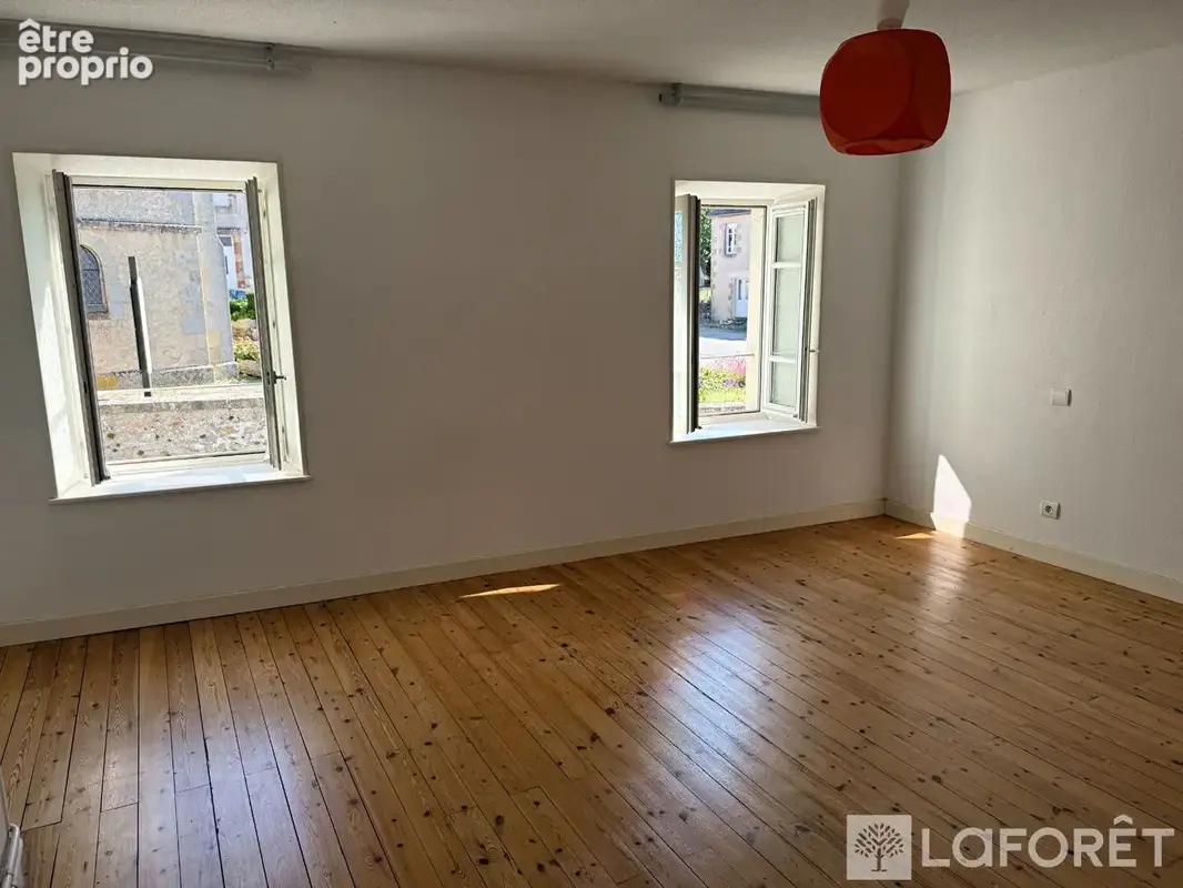 Maison de village avec jardin, dépendances et garage - photo 6
