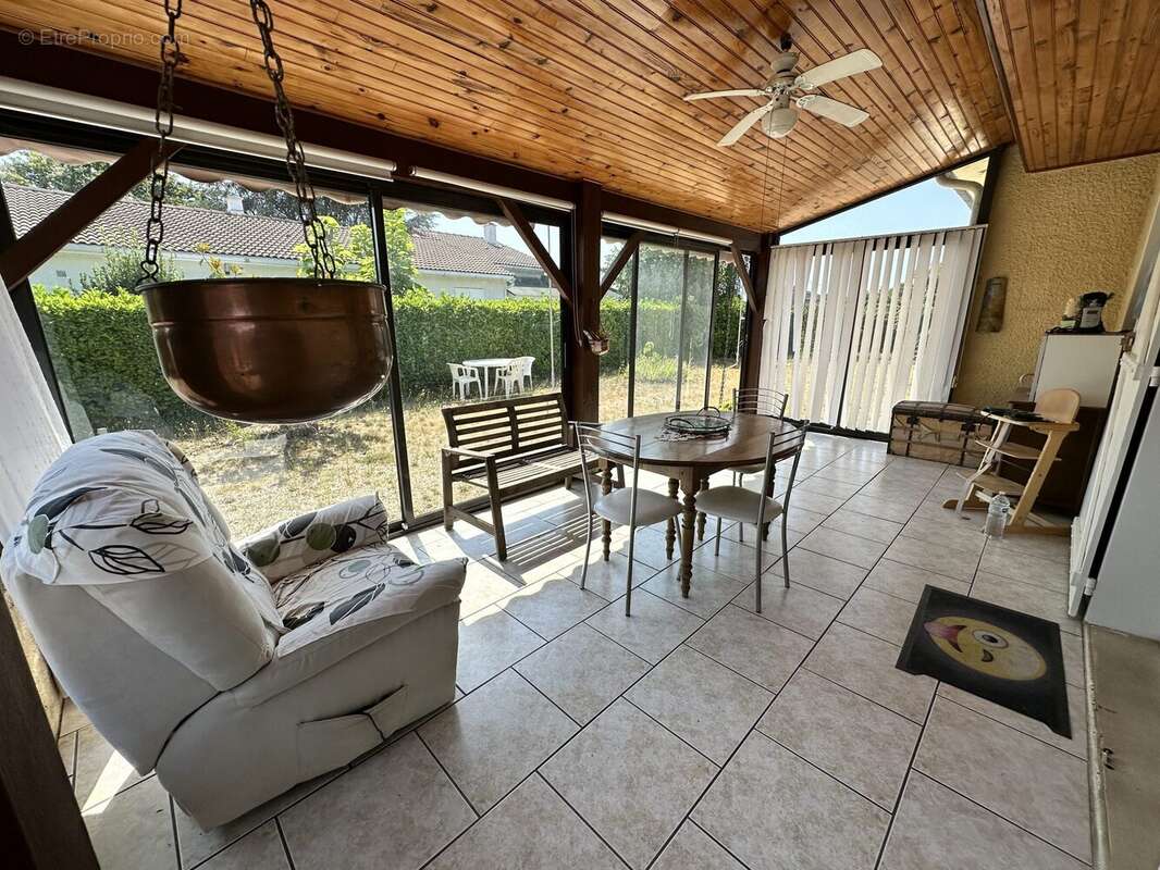 Maison 134 m² à Toulenne  - photo 5