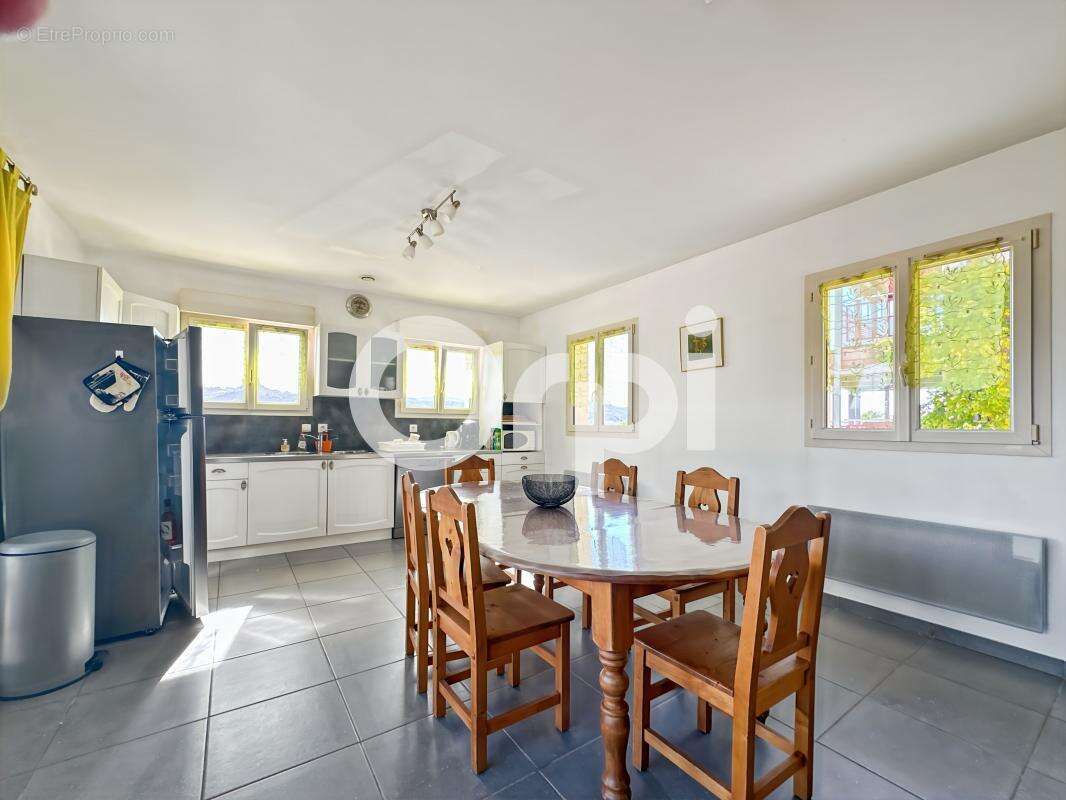 Maison à SAINT-ALBAN-AURIOLLES