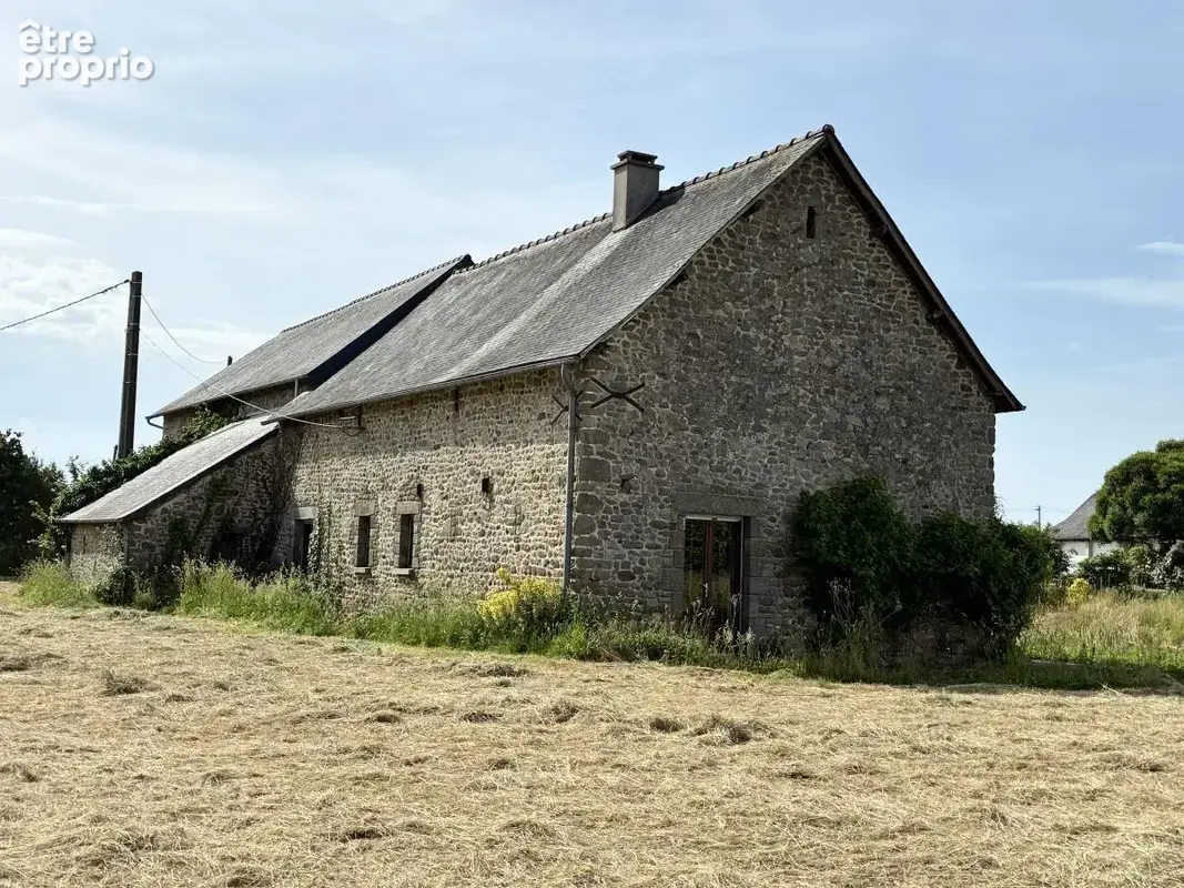 Maison 79 m² à La Bazoge-Montpincon  - photo 2