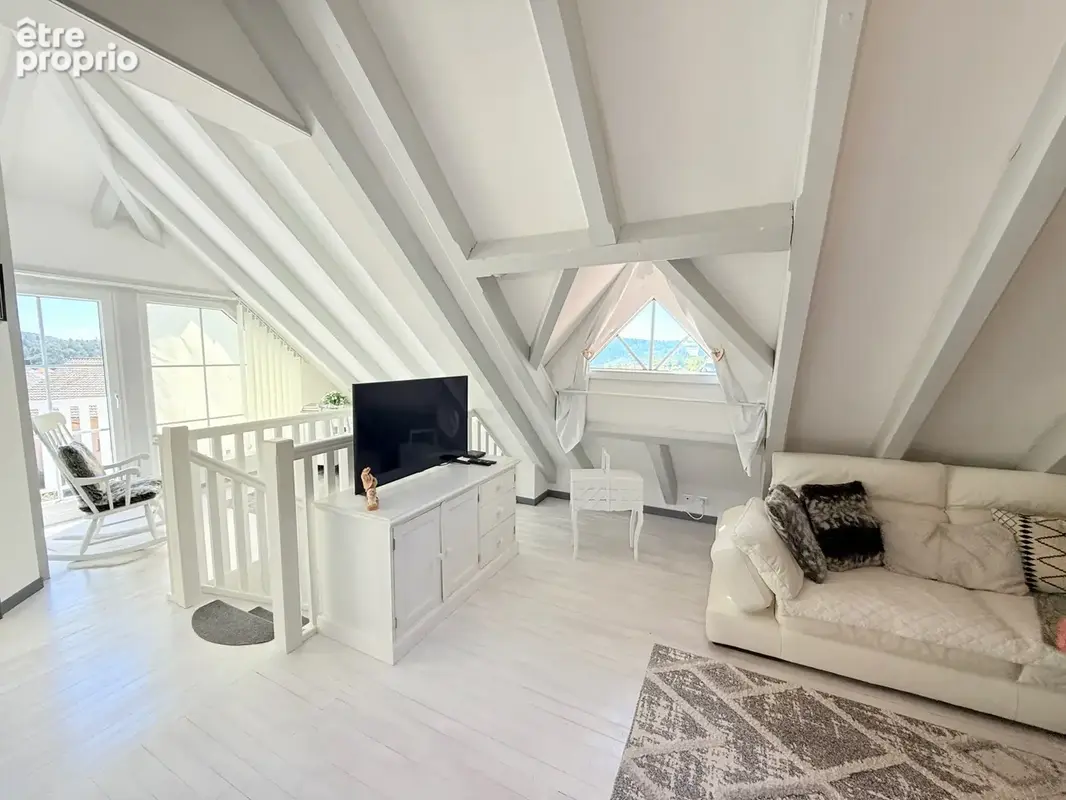 En exclusivité   Appartement T3 duplex   130 m2 au sol / 80 m2 habitables - Magnifique terrasse avec vue sur l - photo 5