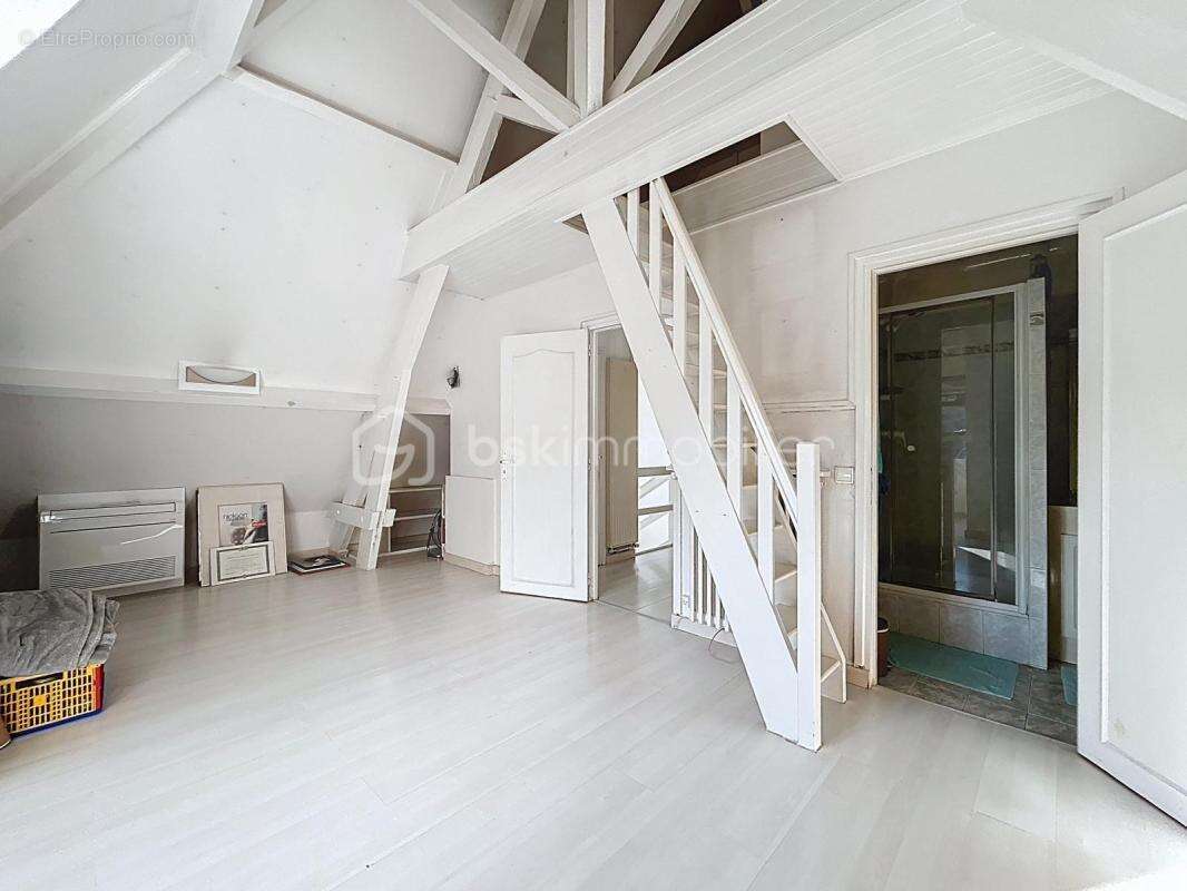 Maison à CORBEIL-ESSONNES