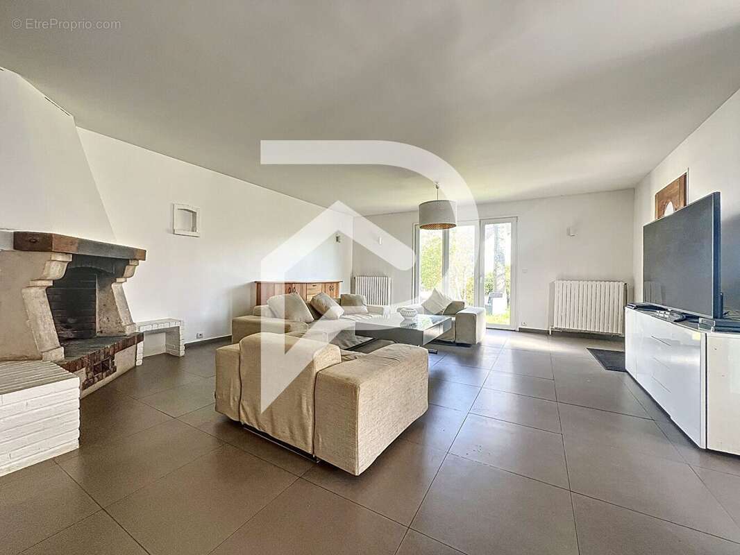 Maison à LE PLESSIS-TREVISE