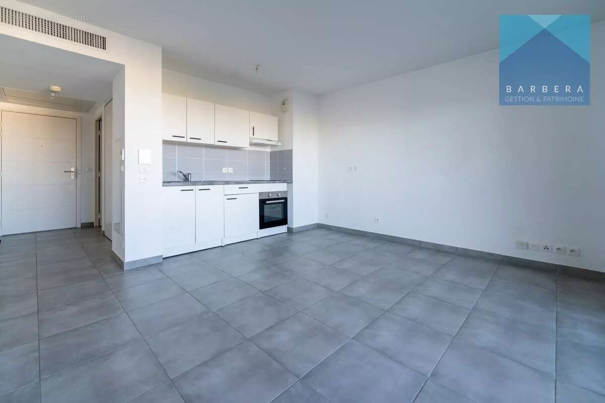 Appartement à VILLENEUVE-LOUBET